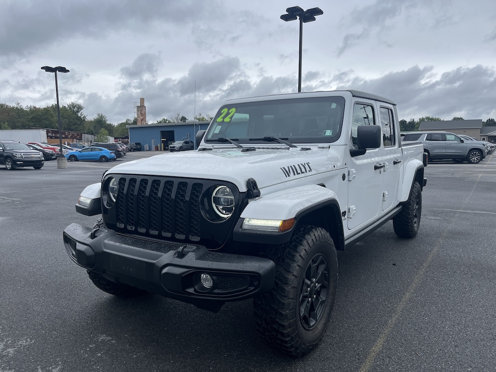 Used 2022 Jeep Gladiator Willys Truck Crew Cab