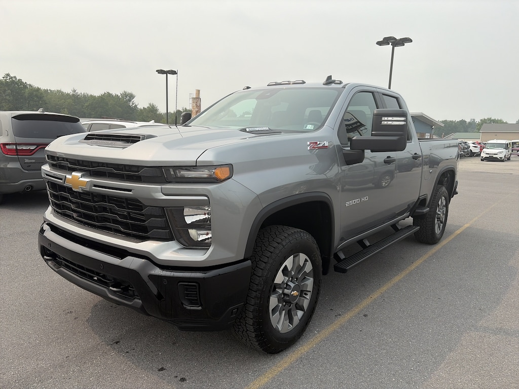 New 2026 Chevrolet Silverado 2500HD Custom Truck Double Cab