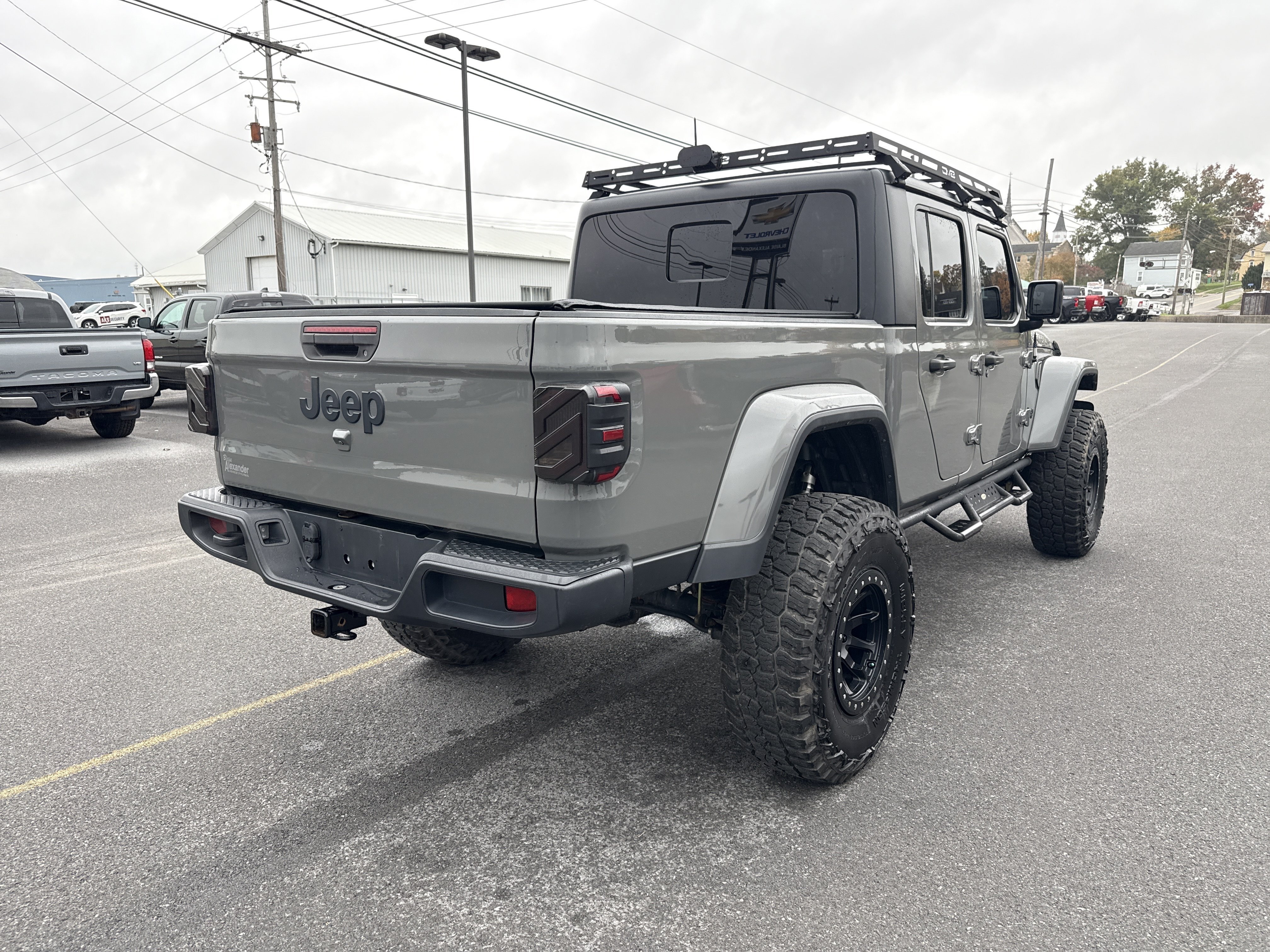Used 2020 Jeep Gladiator Altitude Truck Crew Cab