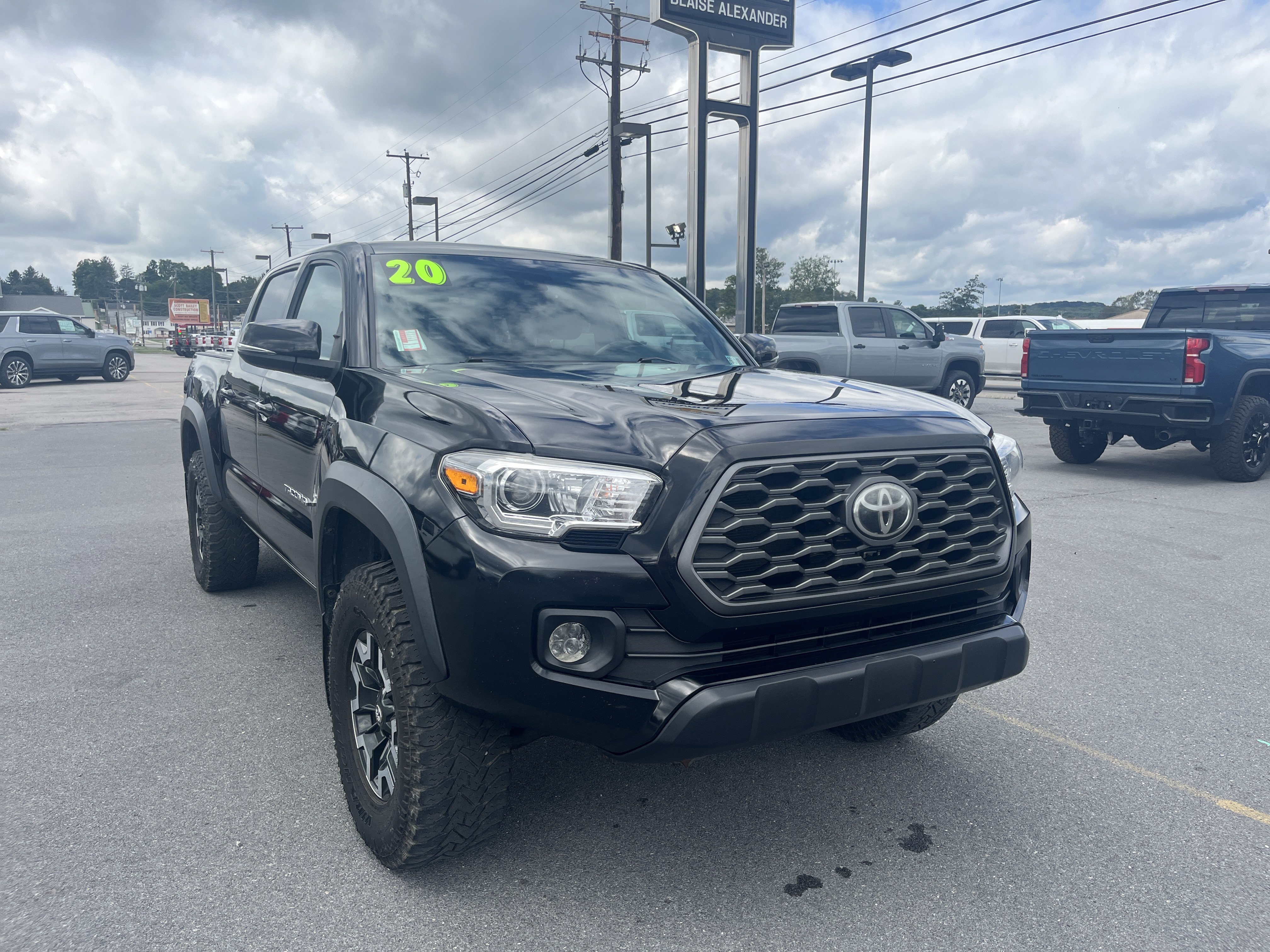 Used 2020 Toyota Tacoma 4WD SR5 Truck Double Cab