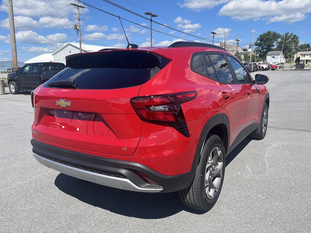 New 2026 Chevrolet Trax LT SUV