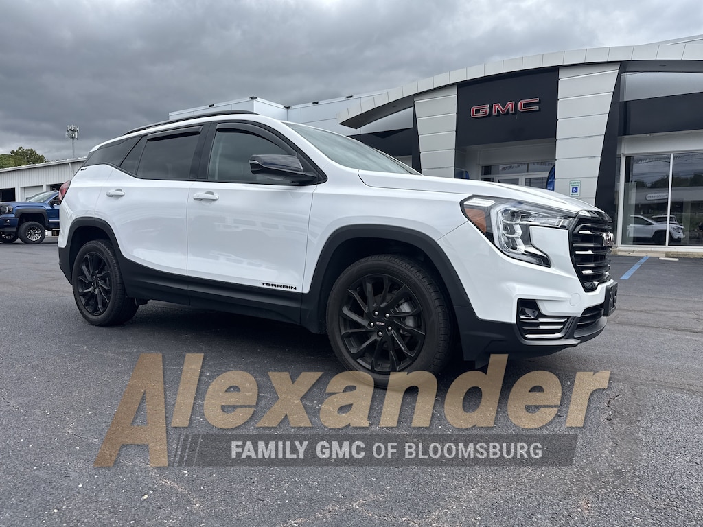 Used 2023 GMC Terrain SLT SUV