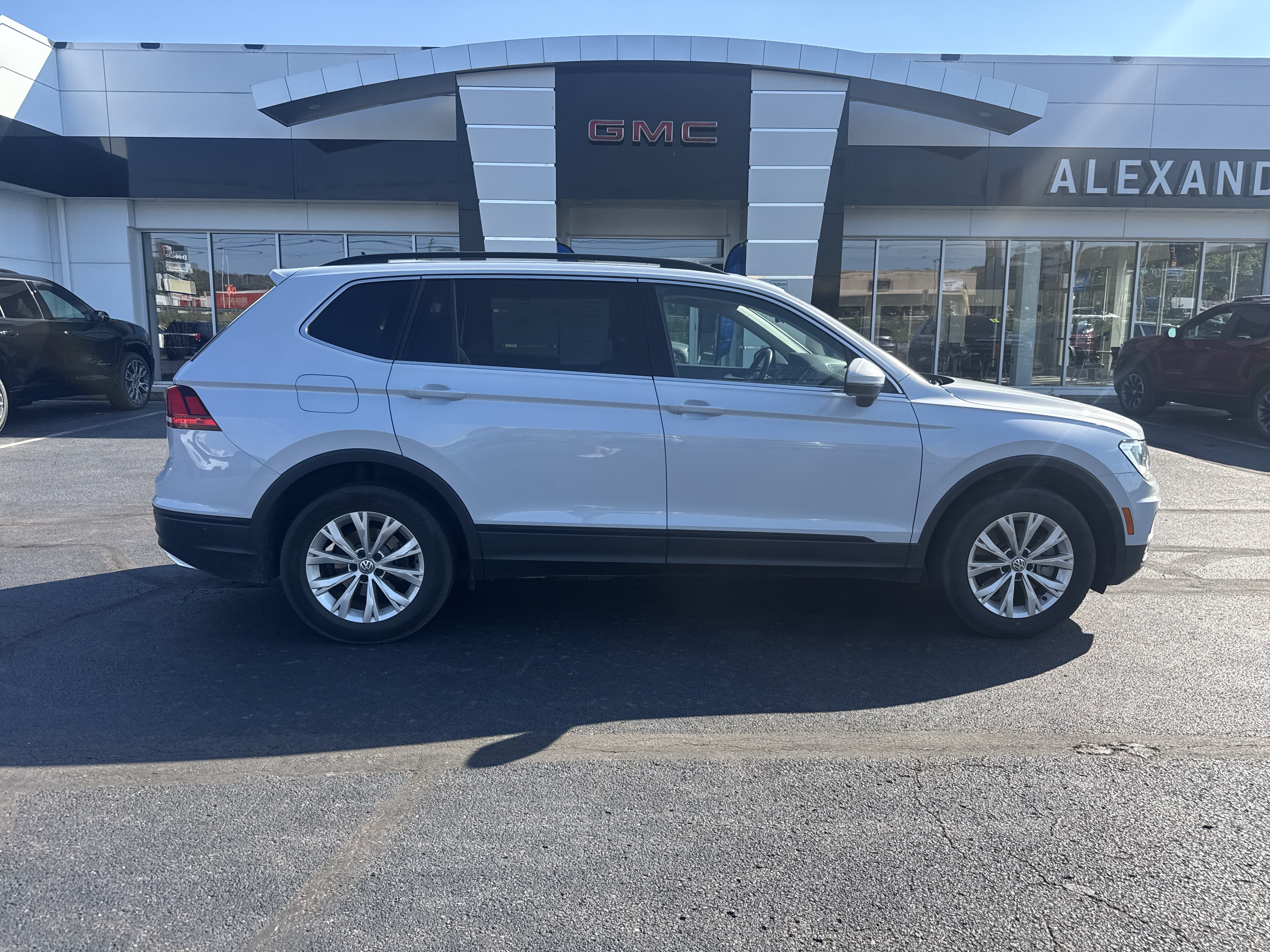 Used 2019 Volkswagen Tiguan 2.0T SE 4MOTION SUV