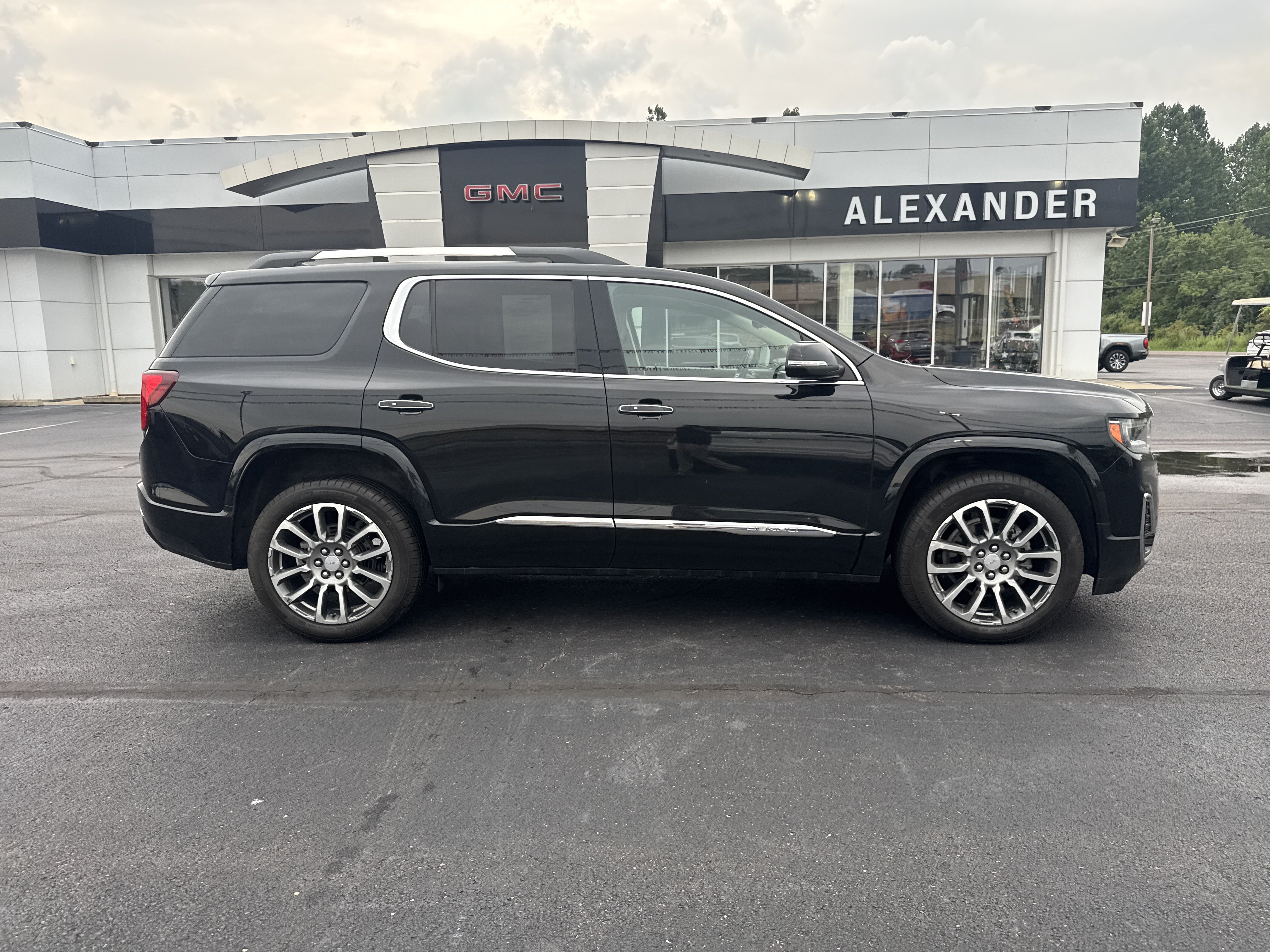 Used 2023 GMC Acadia Denali SUV