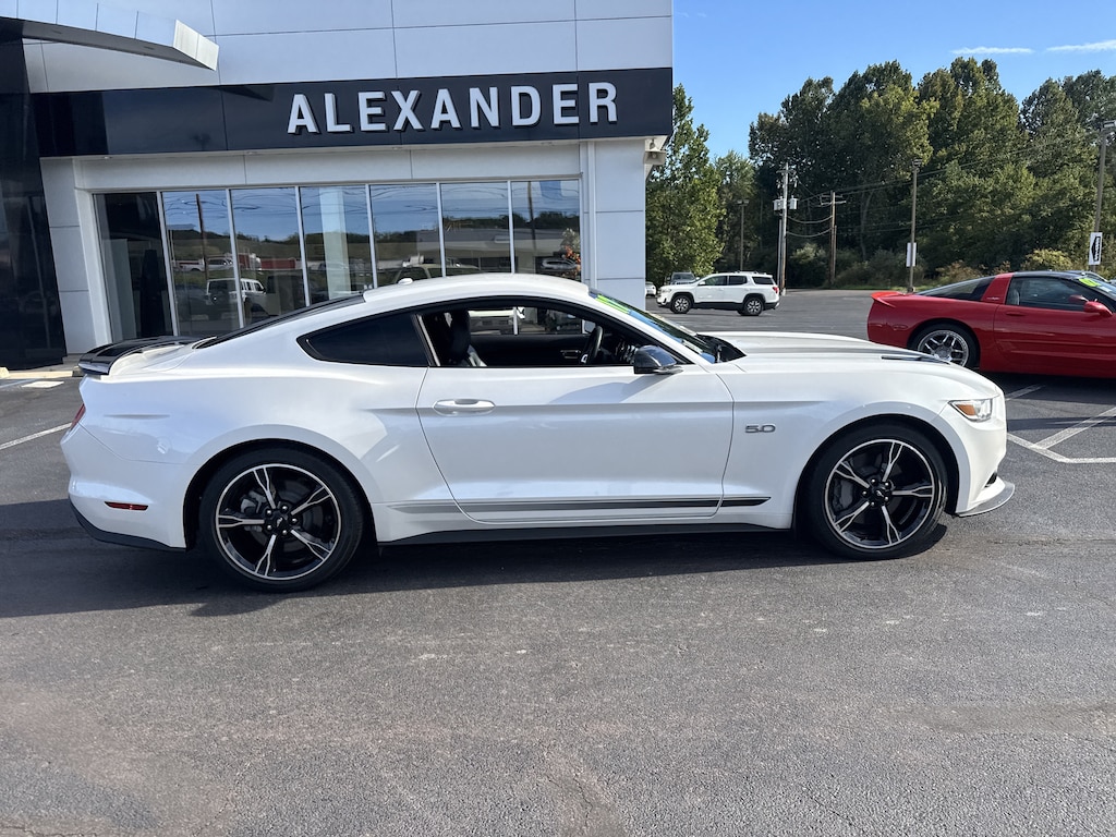 Used 2017 Ford Mustang Coupe