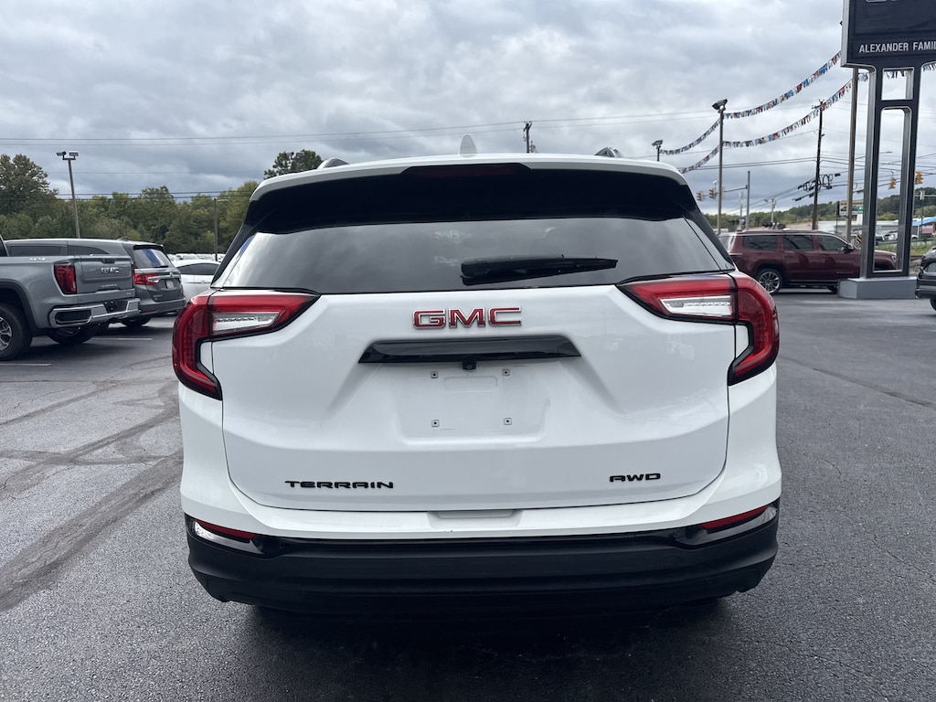 Used 2023 GMC Terrain SLT SUV