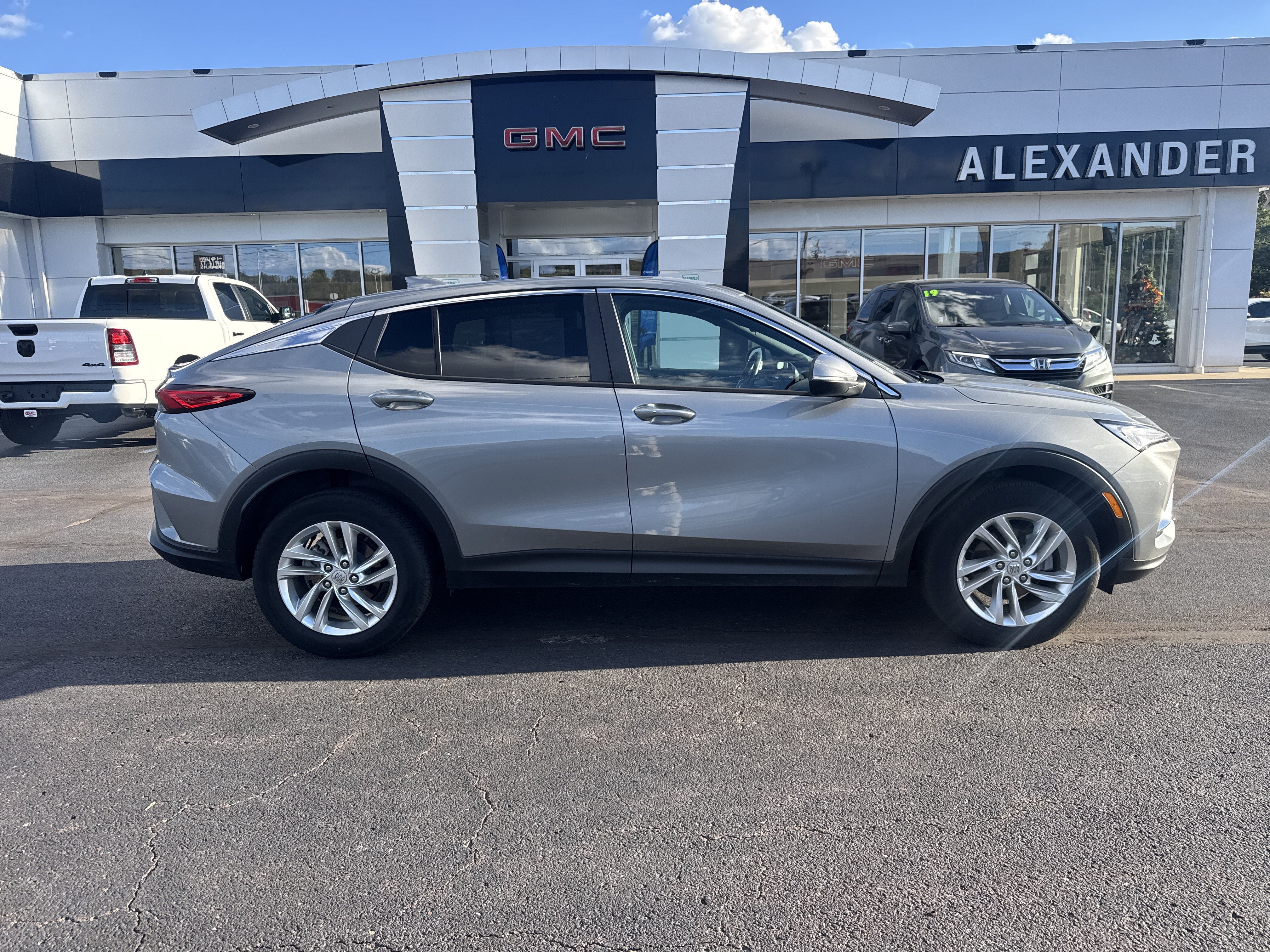 Used 2024 Buick Envista Preferred SUV