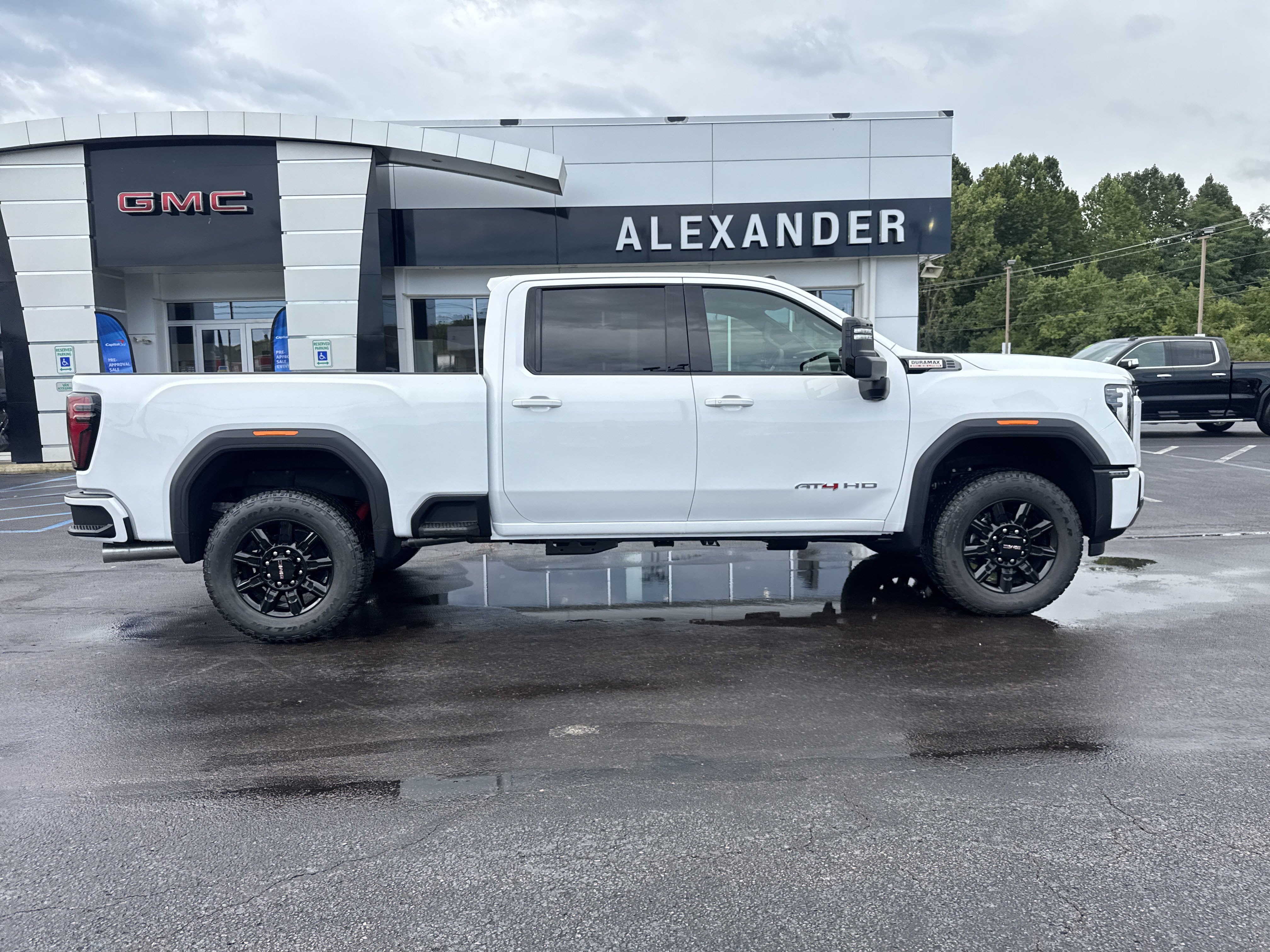 New 2026 GMC Sierra 2500 HD AT4 Truck Crew Cab