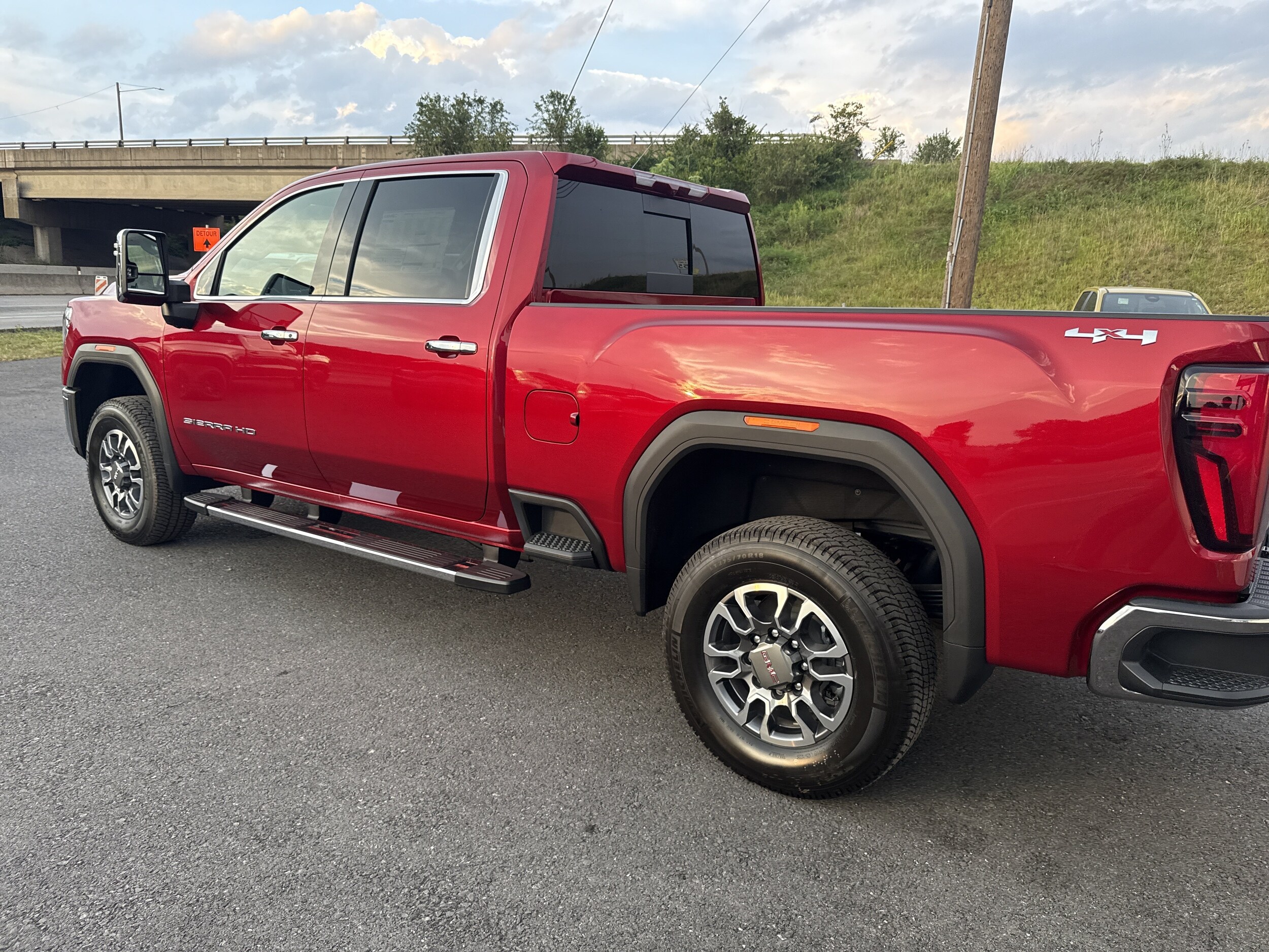 2026 GMC Sierra 2500HD SLT - Photo 6