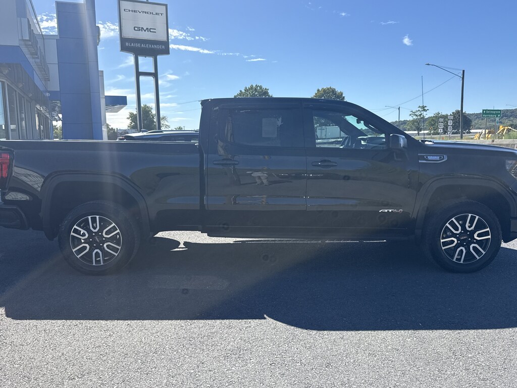 Used 2025 GMC Sierra 1500 AT4 Truck Crew Cab