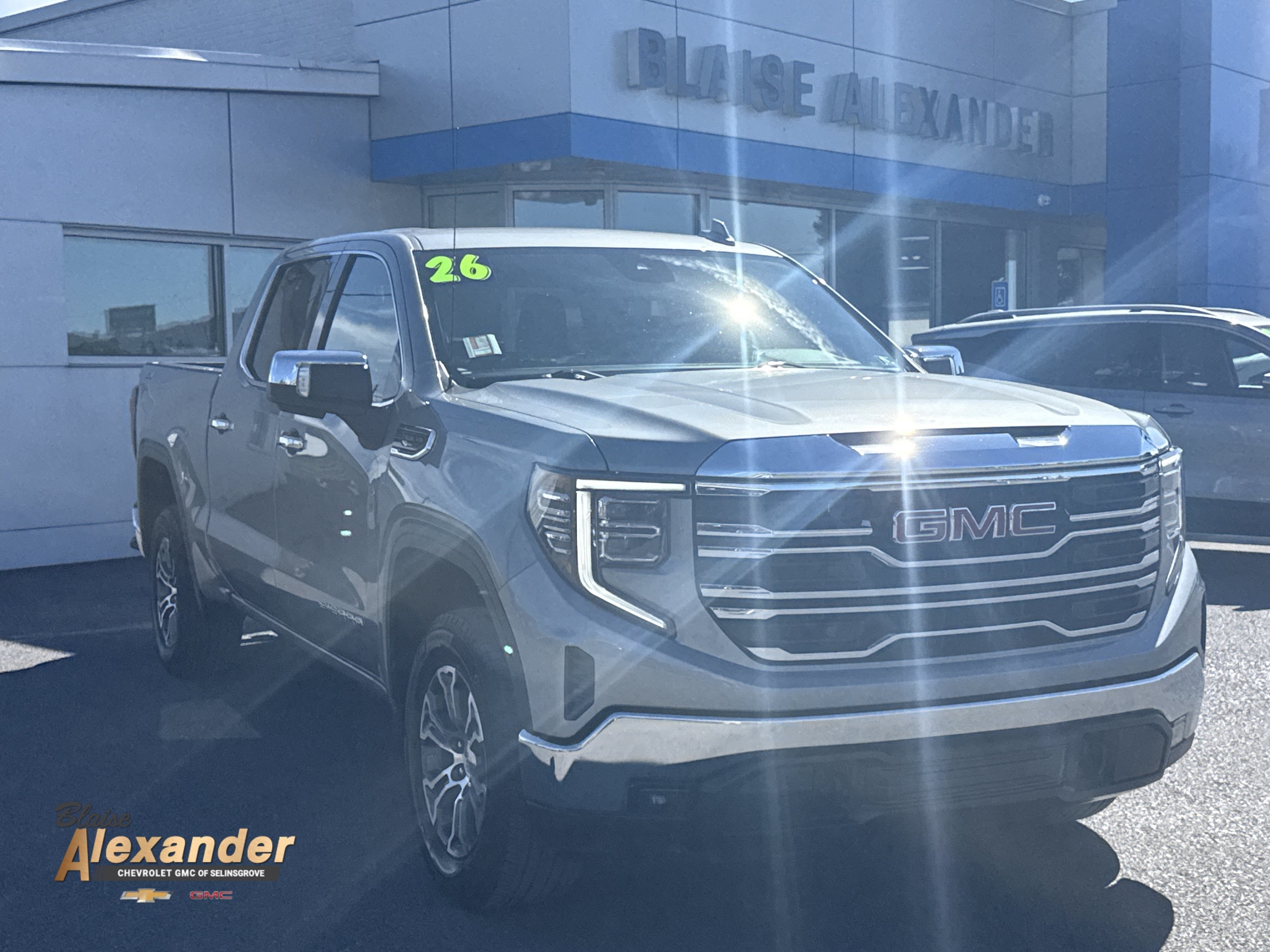 2026 GMC Sierra 1500 SLT