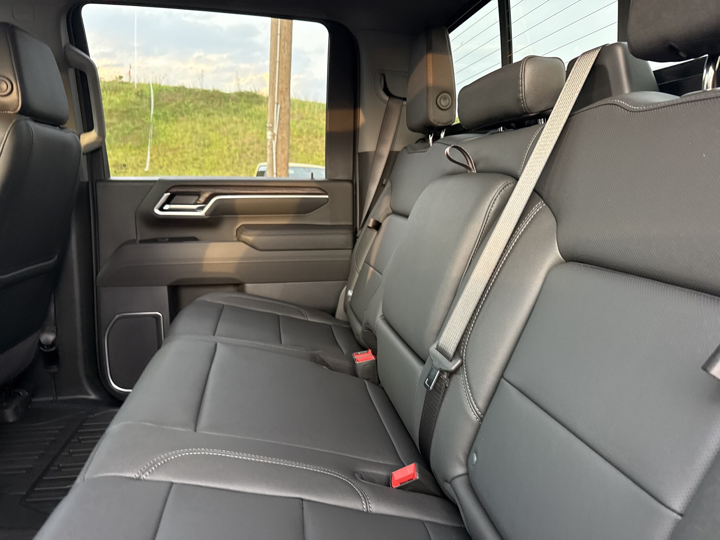 2026 GMC Sierra 2500HD SLT - Photo 12