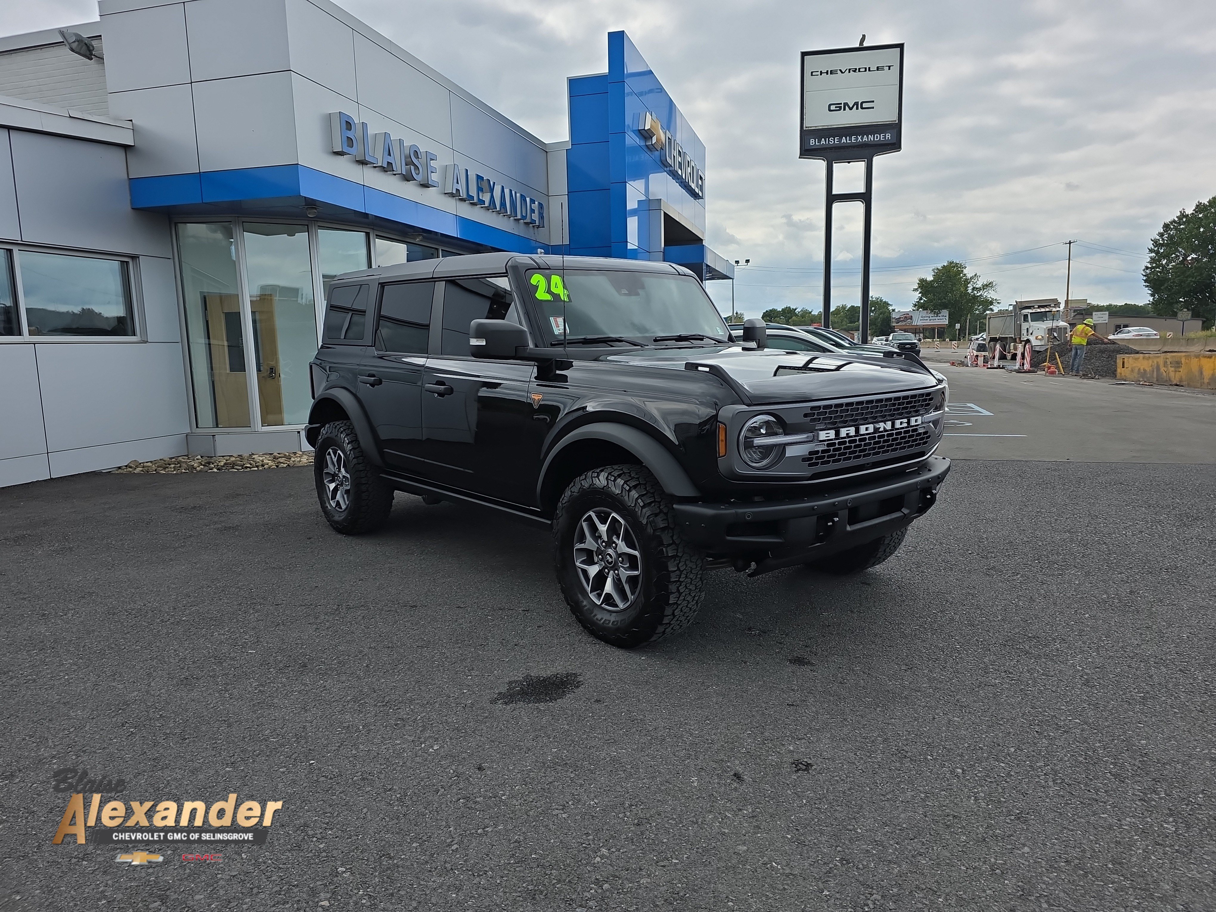 Used 2024 Ford Bronco Badlands SUV