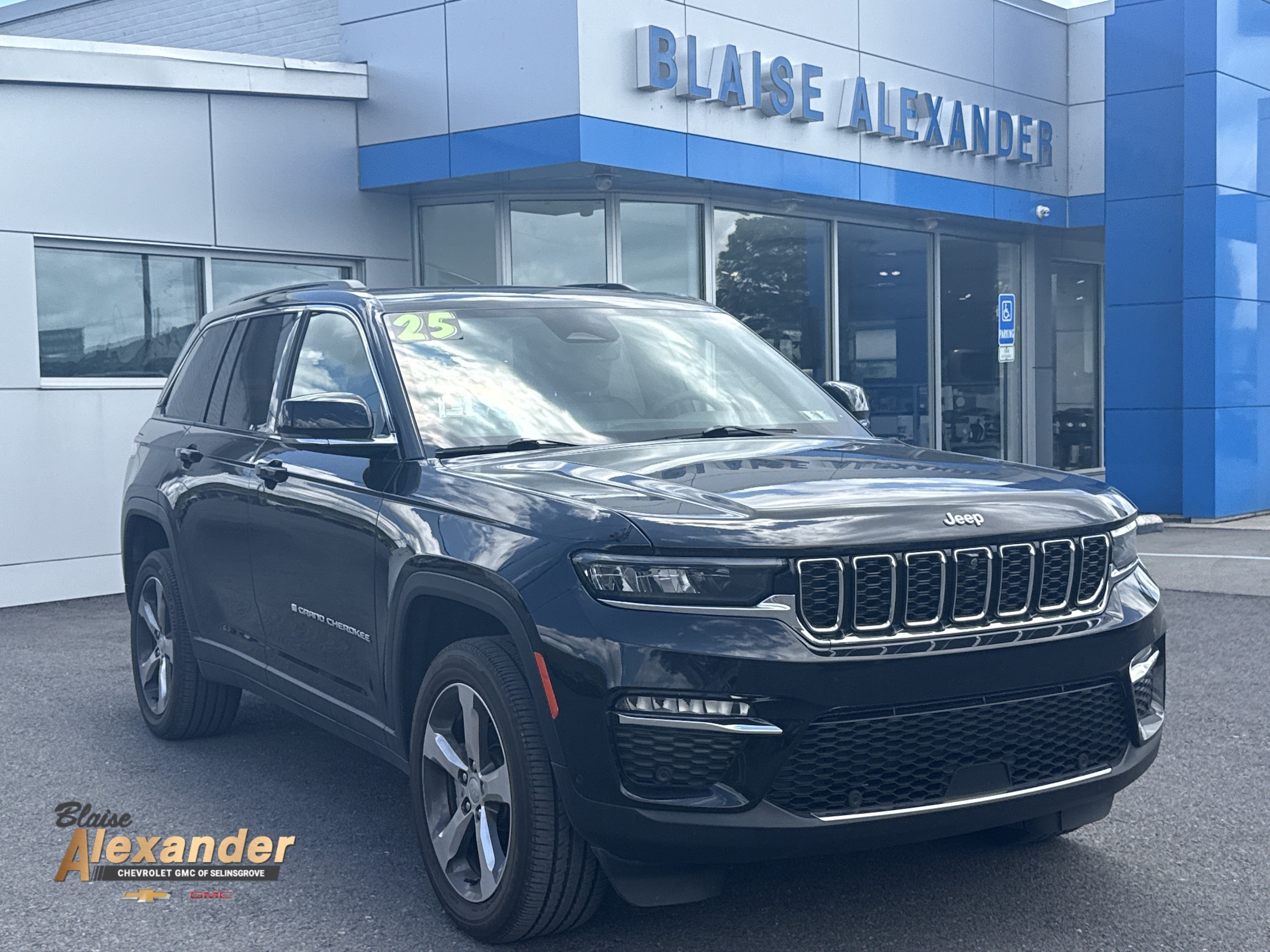2025 Jeep Grand Cherokee