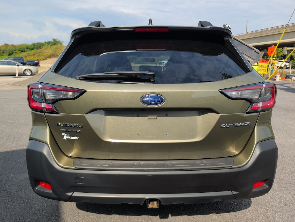 Used 2024 Subaru Outback Premium SUV