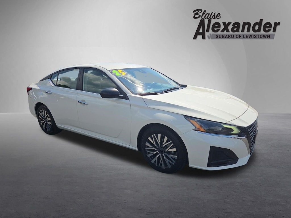 Used 2025 Nissan Altima SV Sedan