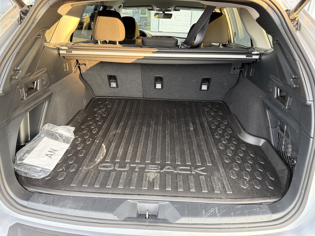 Used 2025 Subaru Outback Premium Premium AWD