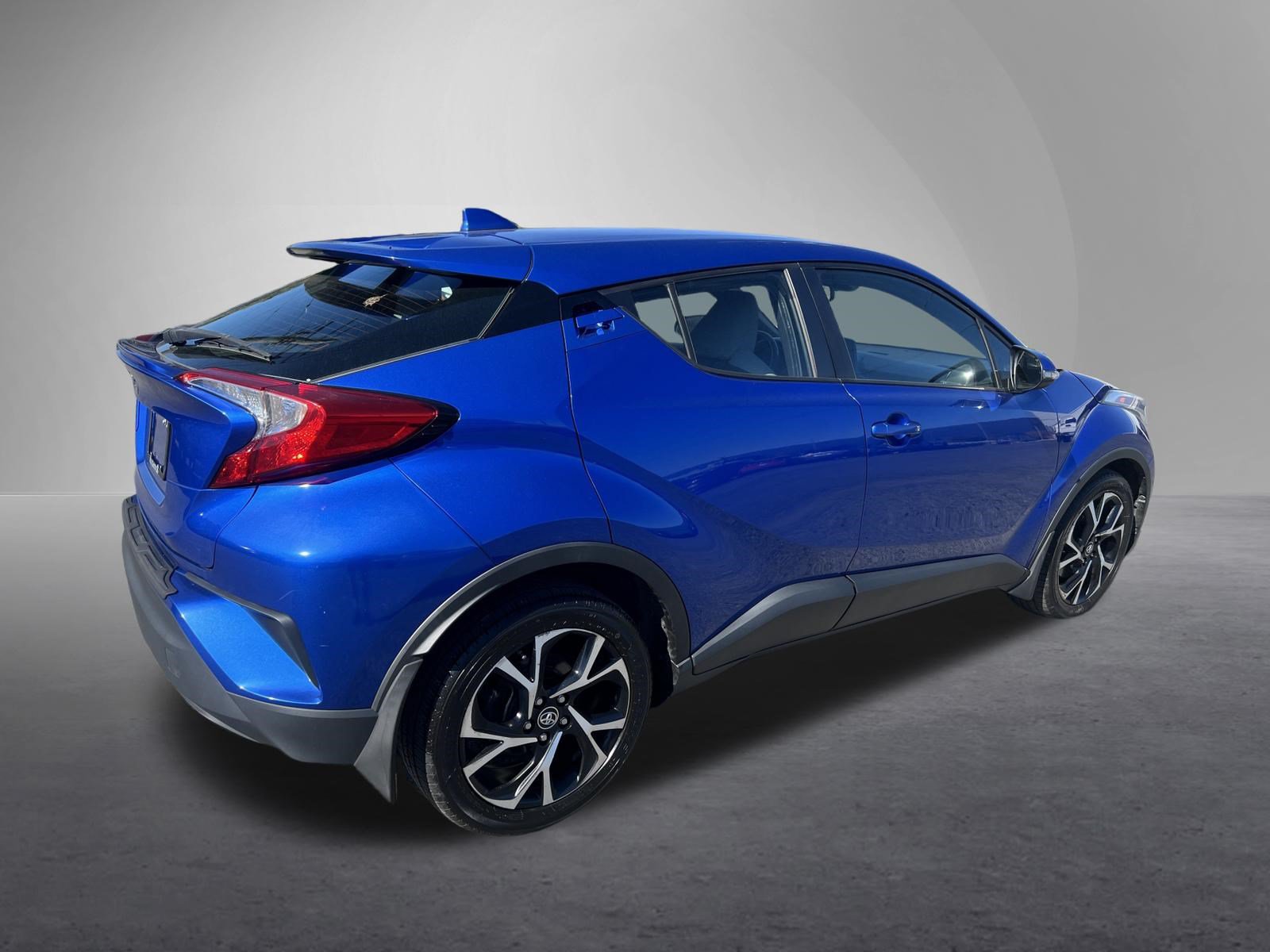 Used 2019 Toyota C-HR XLE XLE FWD