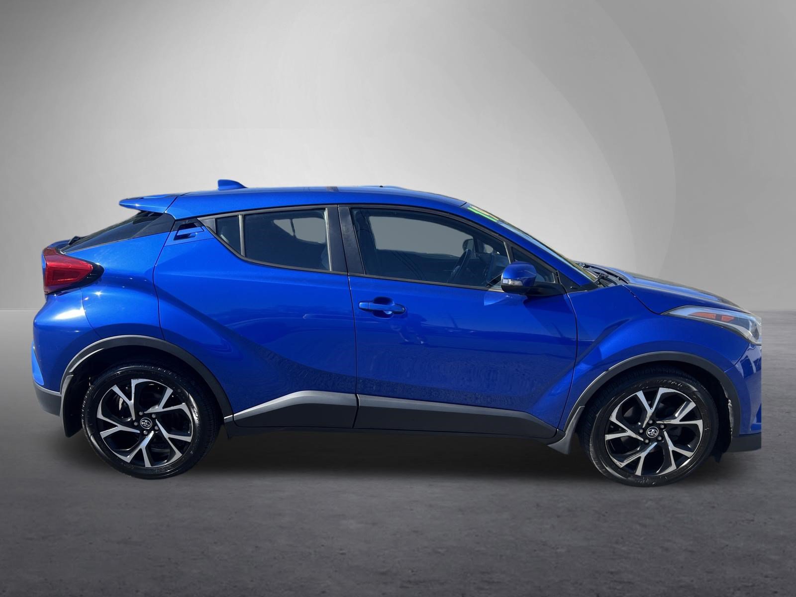 Used 2019 Toyota C-HR XLE XLE FWD