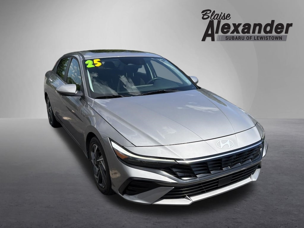 Used 2025 Hyundai Elantra SEL Convenience Sedan