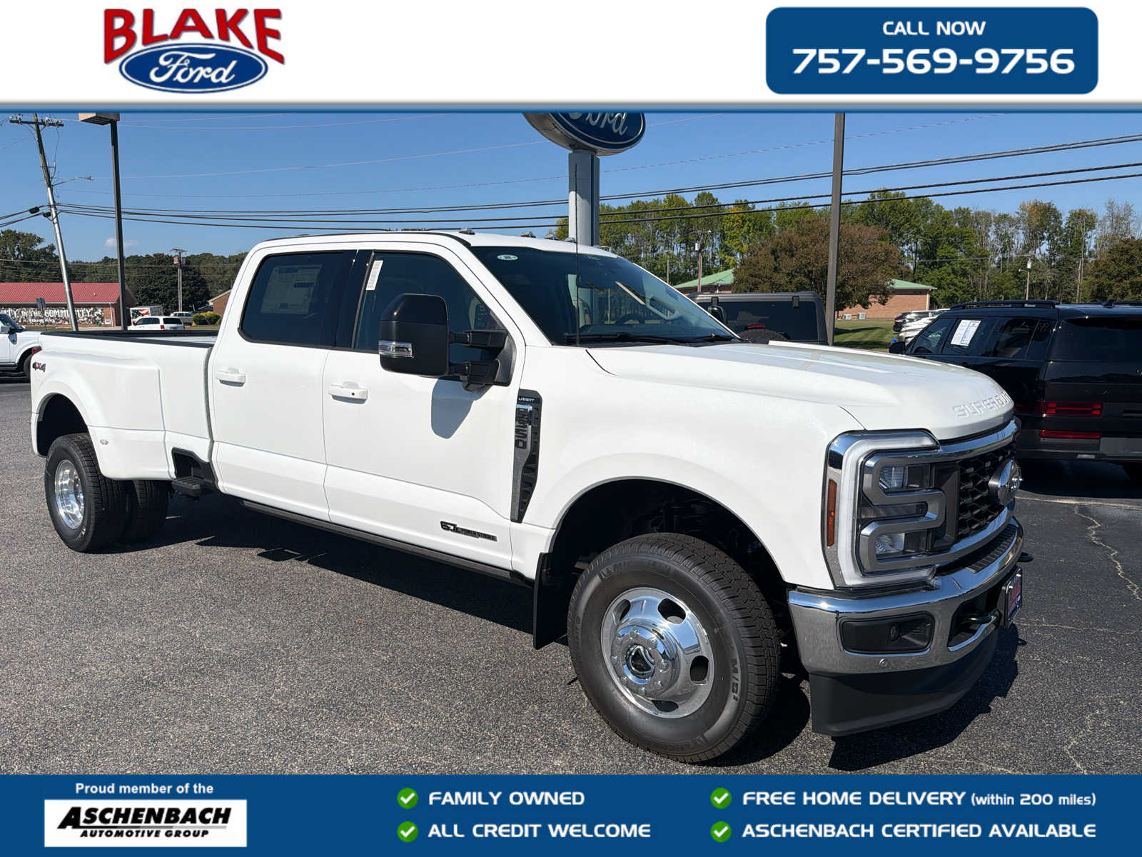 New 2026 Ford Super Duty F-350 DRW Lariat 4WD Crew Cab 8 Box 4WD Crew Cab 8 Box
