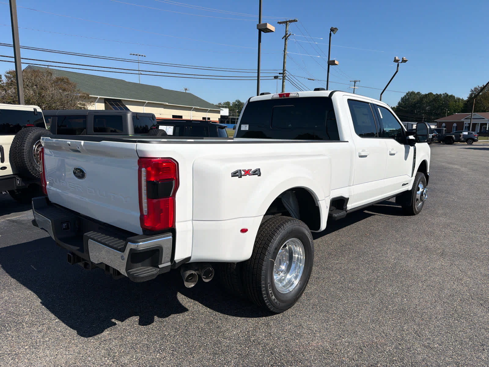 New 2026 Ford Super Duty F-350 DRW Lariat 4WD Crew Cab 8 Box 4WD Crew Cab 8 Box