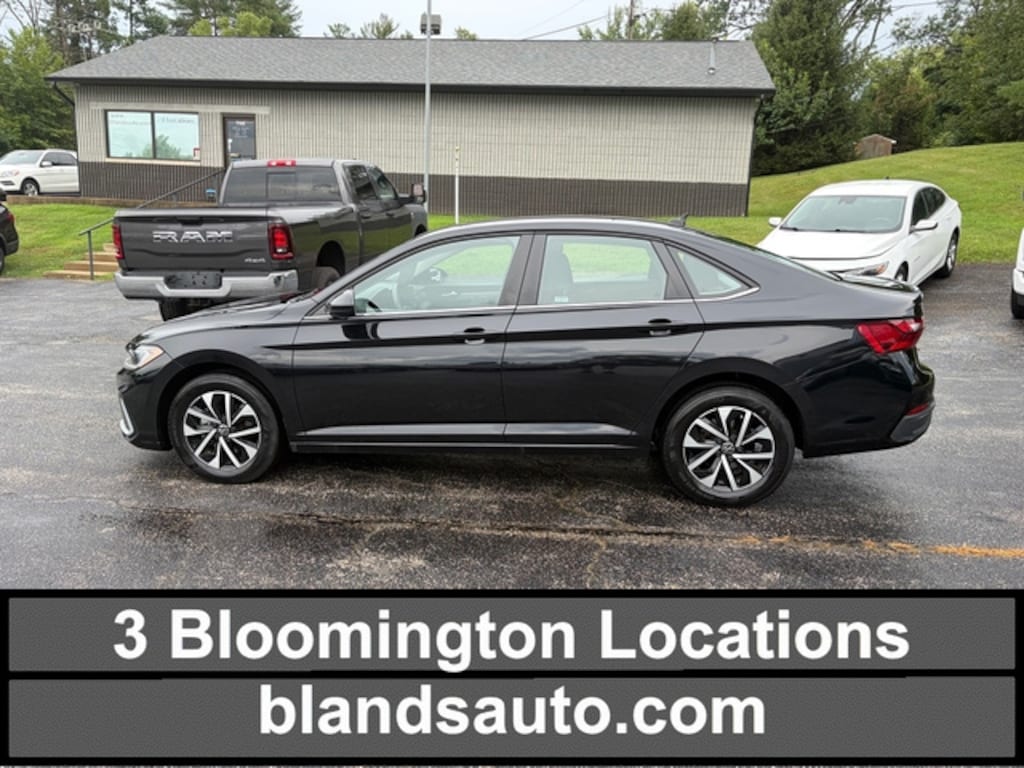 Used 2025 Volkswagen Jetta 1.5T S Sedan