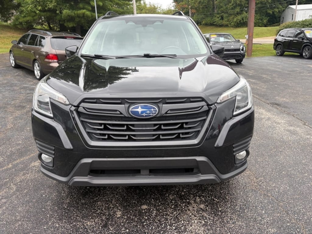 Used 2022 Subaru Forester Premium SUV