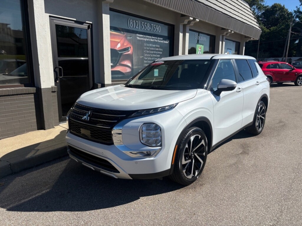 Used 2024 Mitsubishi Outlander SE SUV