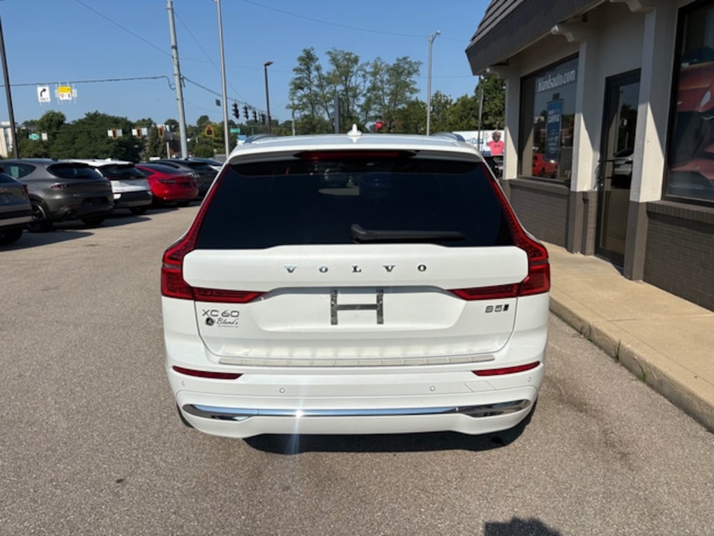 Used 2022 Volvo XC60 B5 Inscription SUV