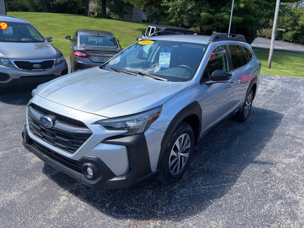 Used 2024 Subaru Outback Premium SUV