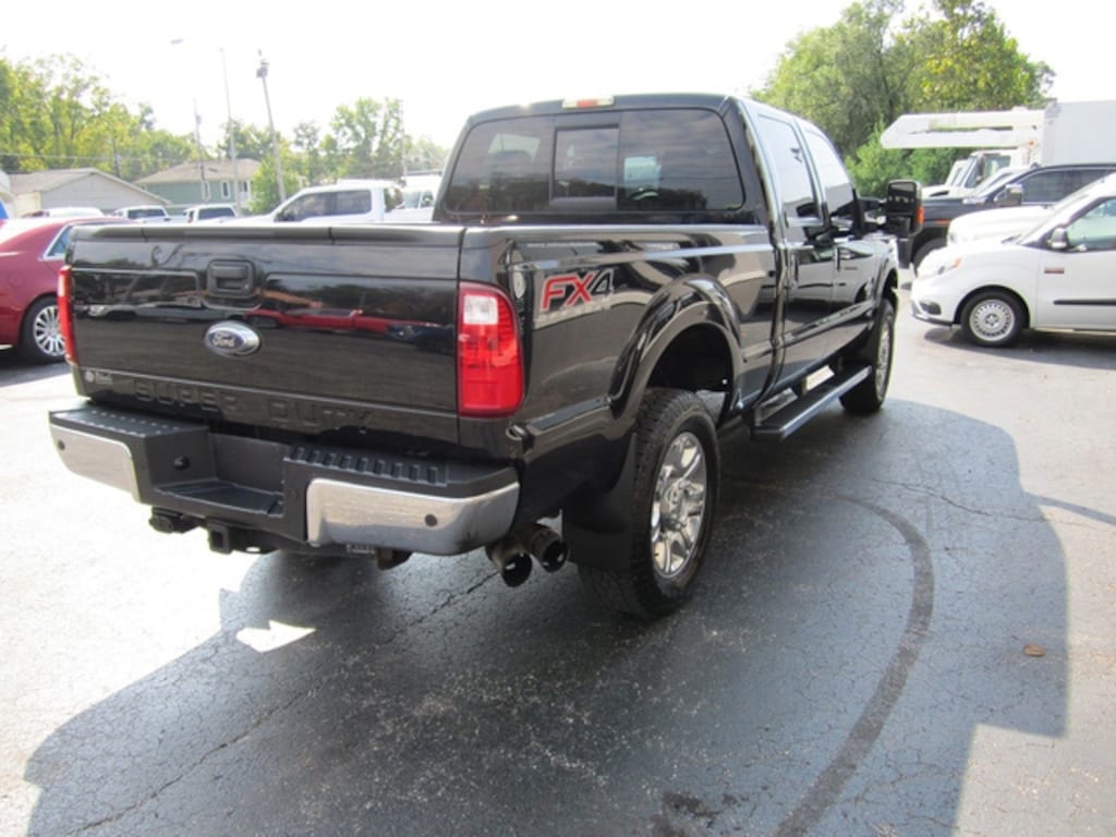 Used 2016 Ford F-250 Super Duty Lariat Truck