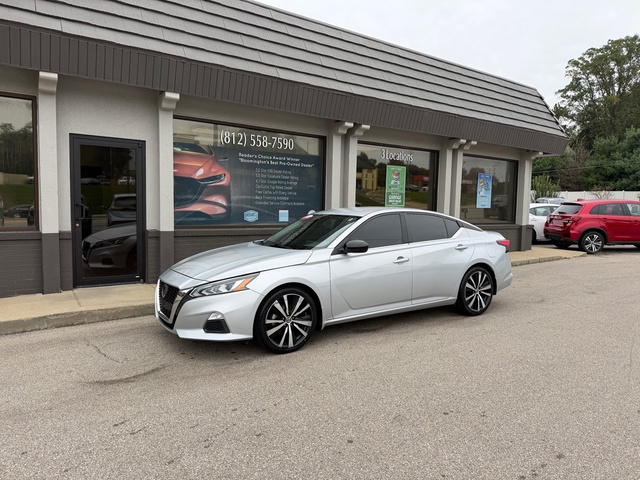 Used 2022 Nissan Altima 2.5 SR Sedan