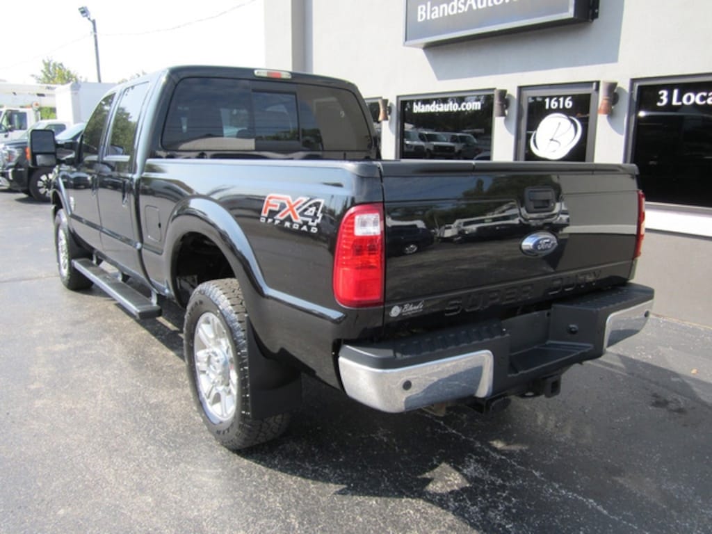 Used 2016 Ford F-250 Super Duty Lariat Truck