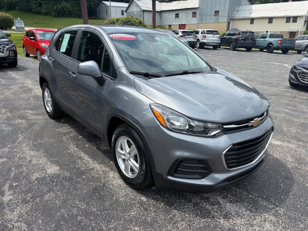 Used 2020 Chevrolet Trax 31 Miles Per Gallon Wagon