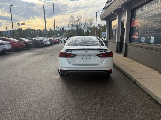 Used 2022 Nissan Altima 2.5 SR Sedan