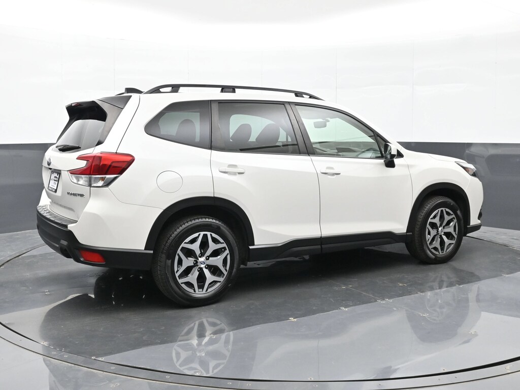 Used 2024 Subaru Forester Premium SUV