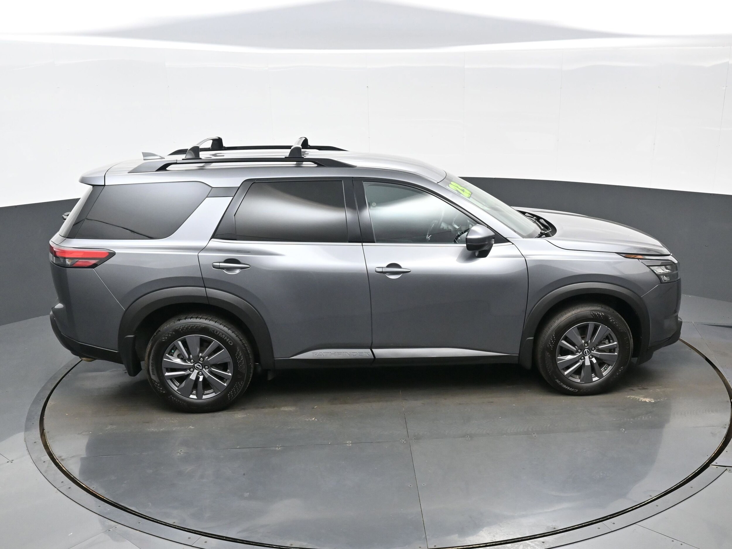 2023 Nissan Pathfinder SV - Photo 40