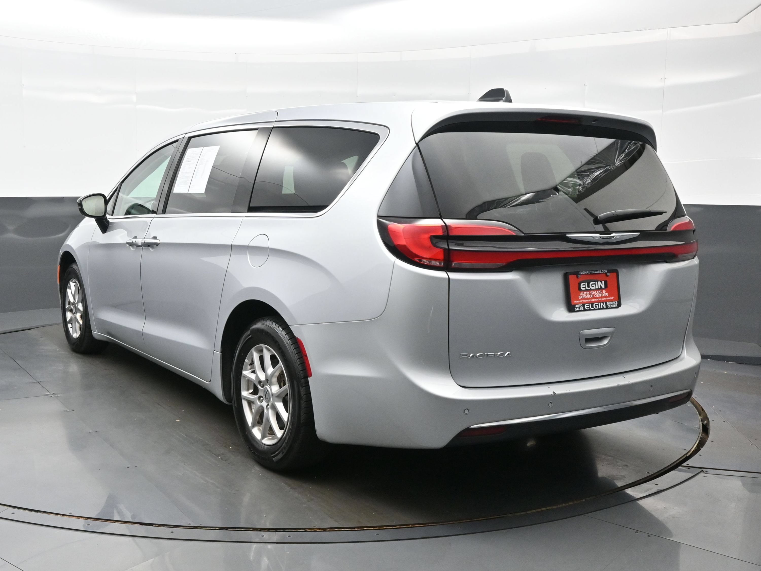 Used 2024 Chrysler Pacifica Touring L Van Passenger Van