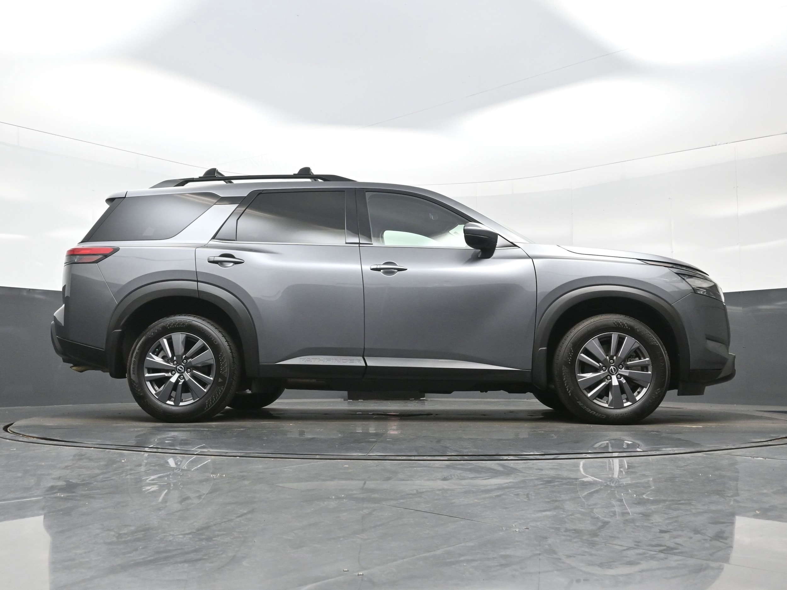 2023 Nissan Pathfinder SV - Photo 33