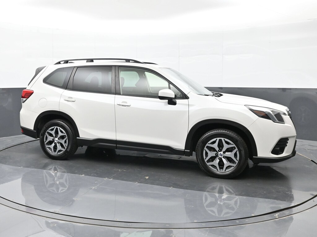 Used 2024 Subaru Forester Premium SUV