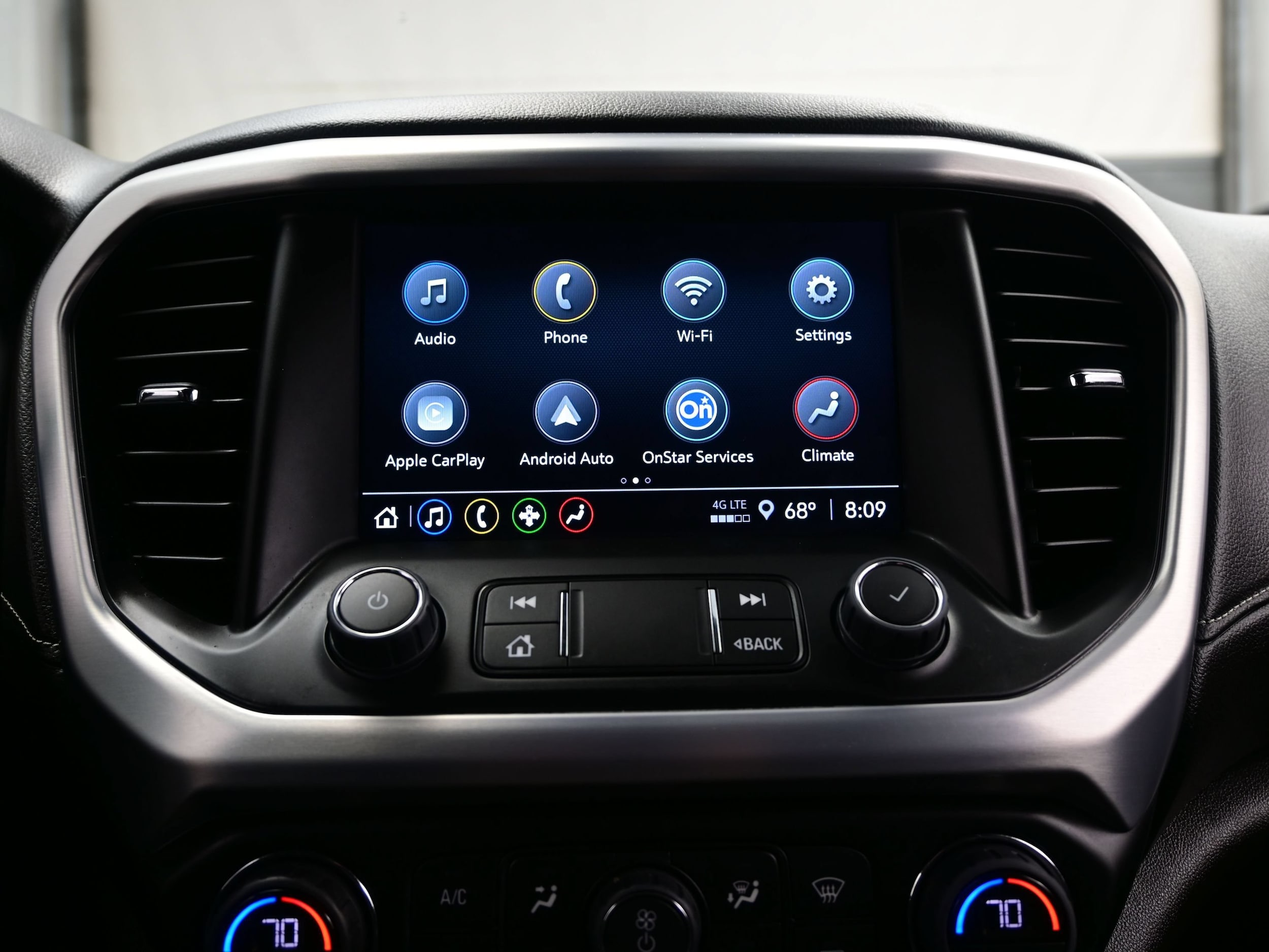 2022 GMC Acadia SLE - Photo 20