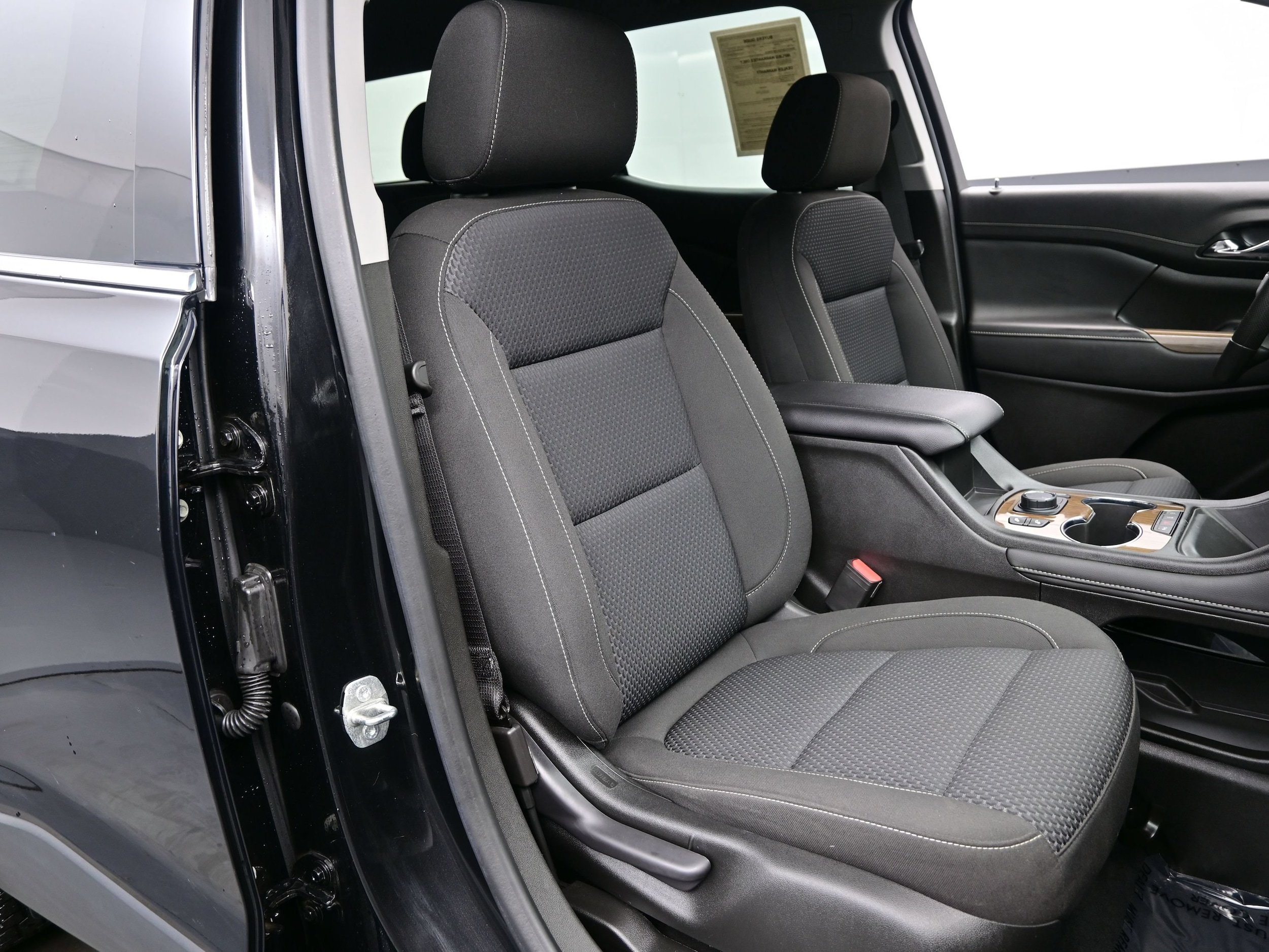 2022 GMC Acadia SLE - Photo 14