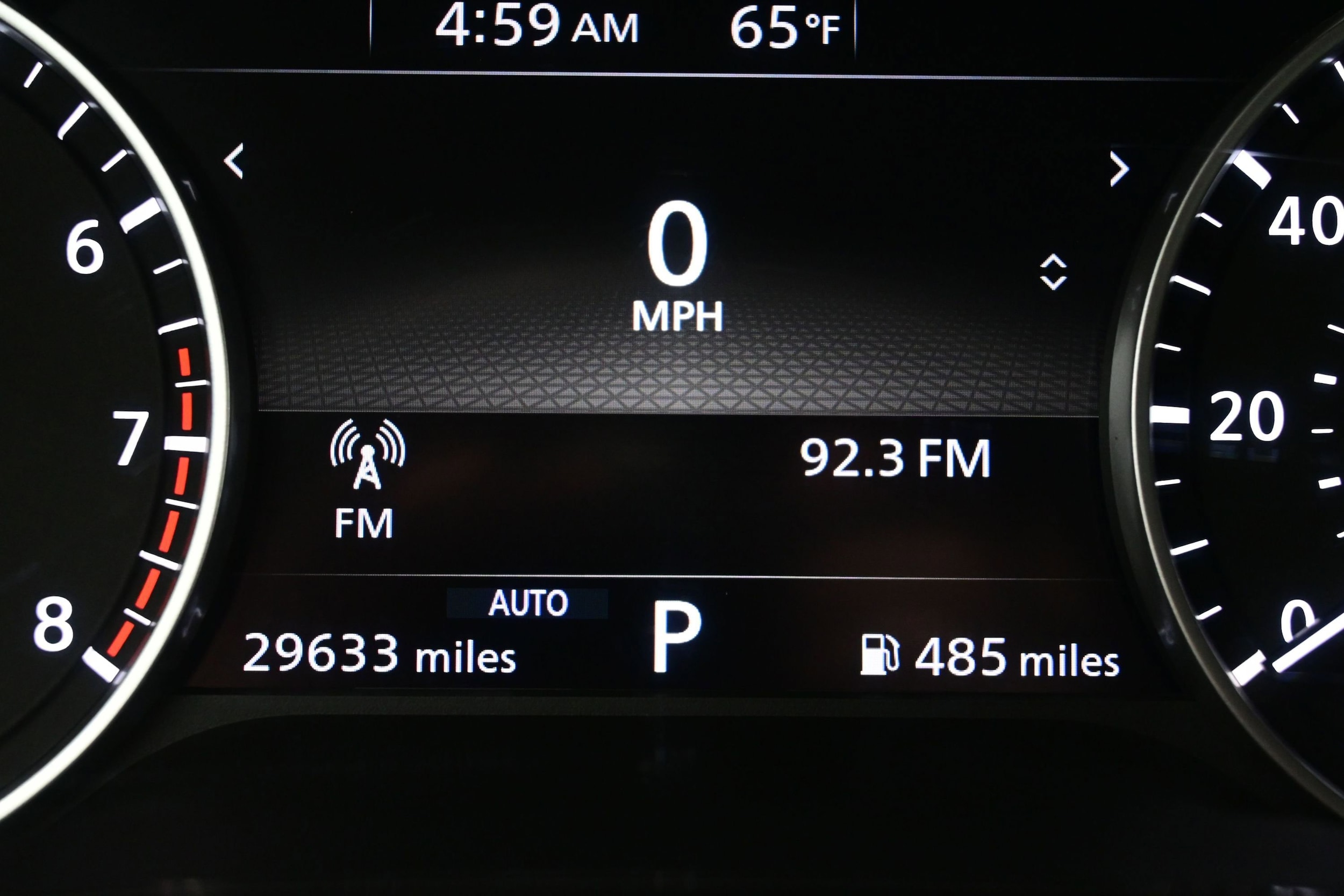 2023 Nissan Pathfinder SV - Photo 27