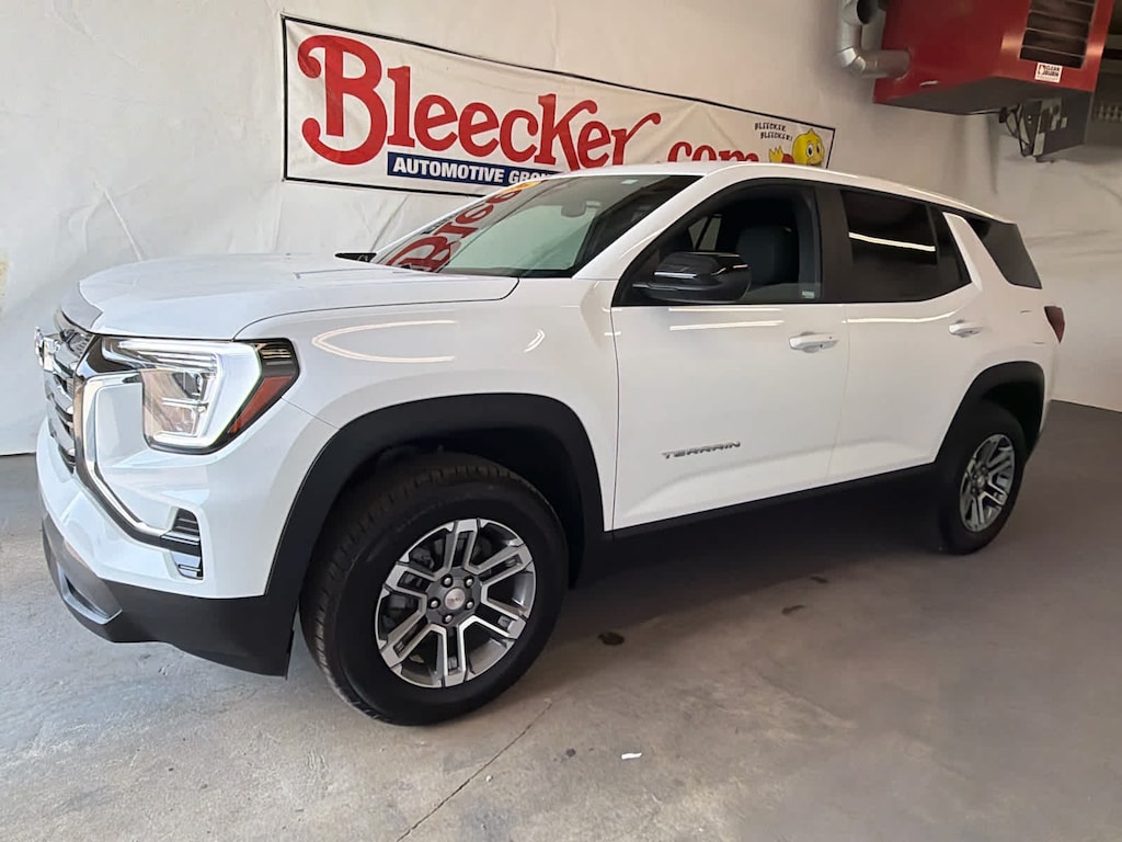 Used 2026 GMC Terrain Elevation SUV
