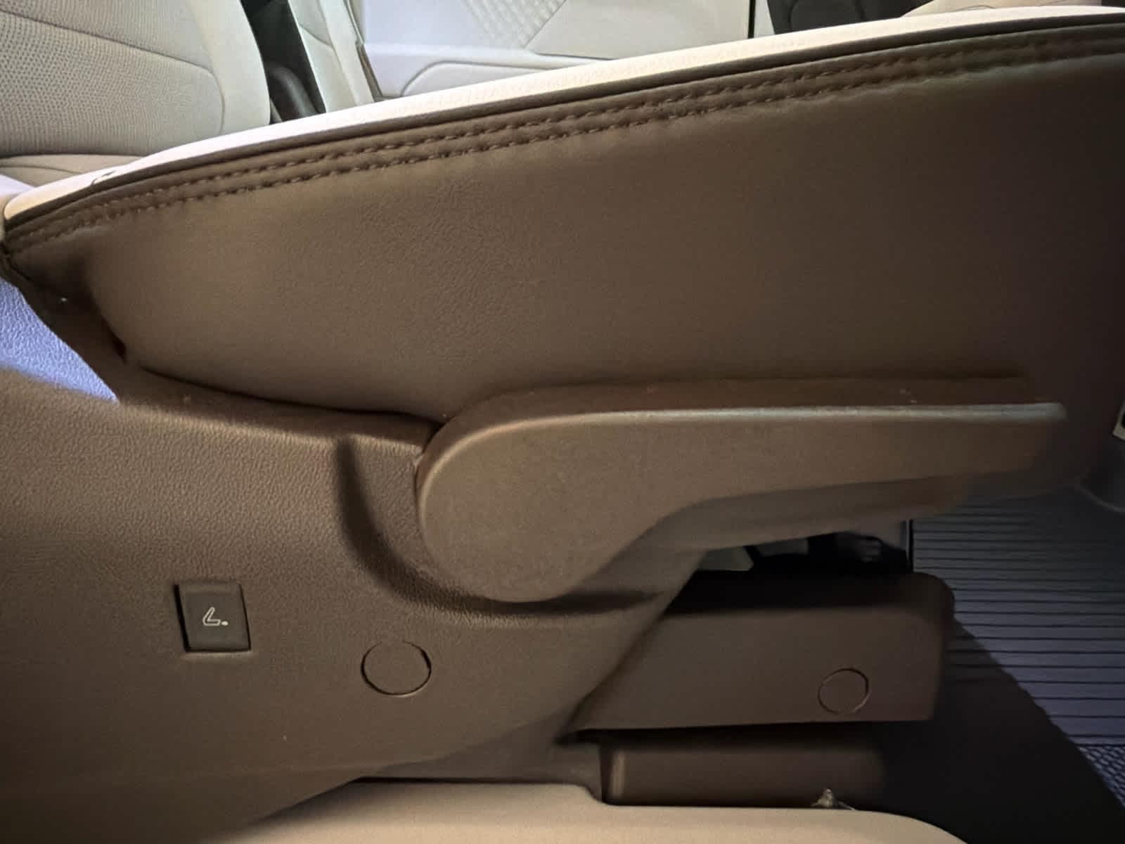 2026 GMC Acadia Denali - Photo 36