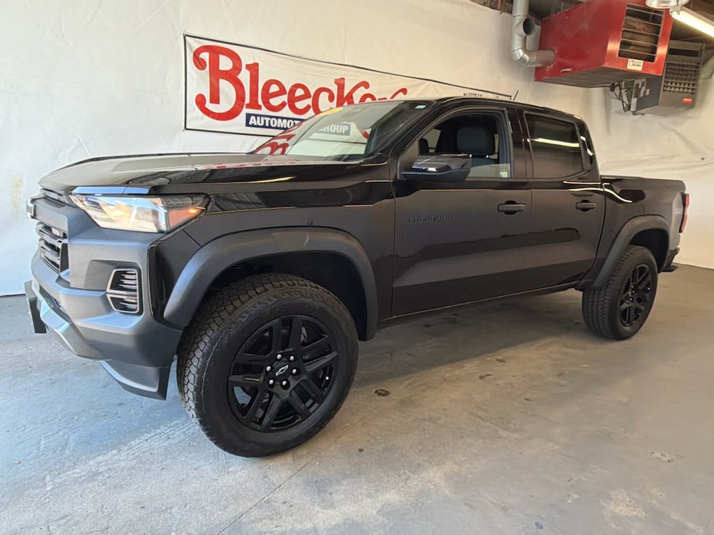 Used 2023 Chevrolet Colorado Trail Boss Truck Crew Cab