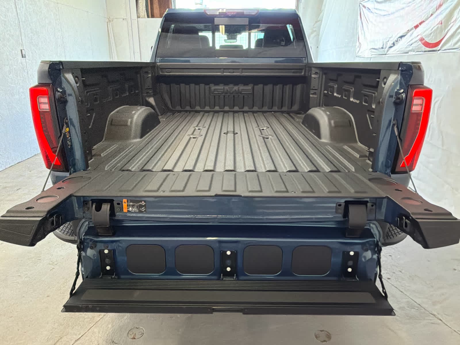 2026 GMC Sierra 2500HD Denali - Photo 7