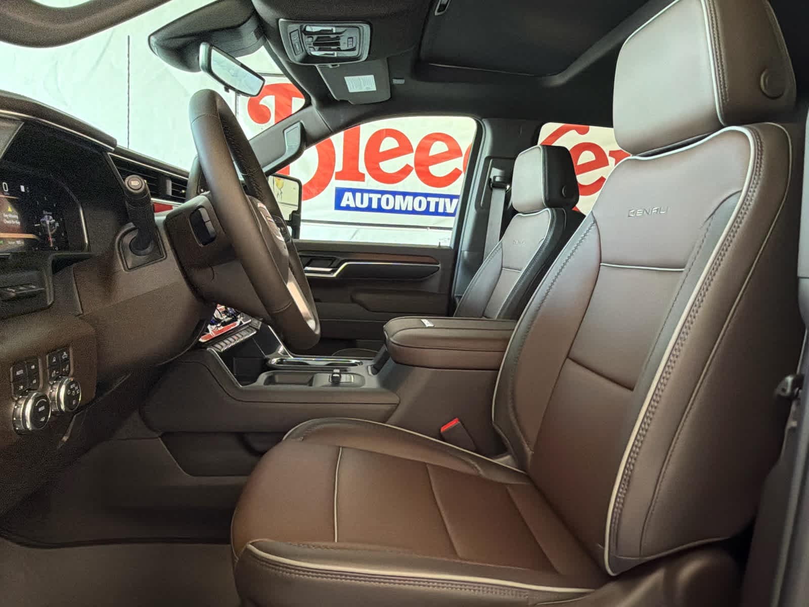 2026 GMC Sierra 2500HD Denali - Photo 18