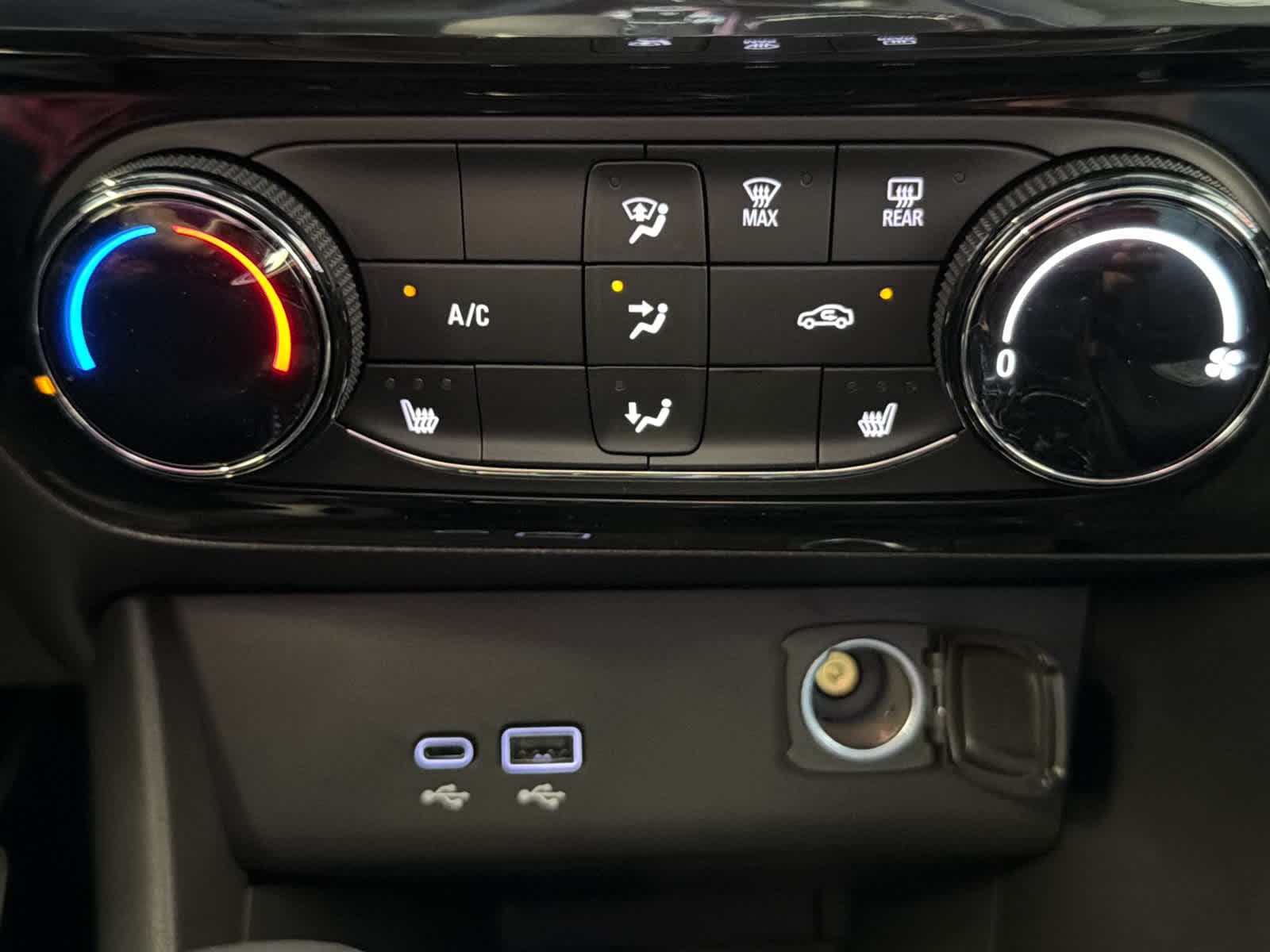 2026 Buick Encore GX Sport Touring - Photo 43
